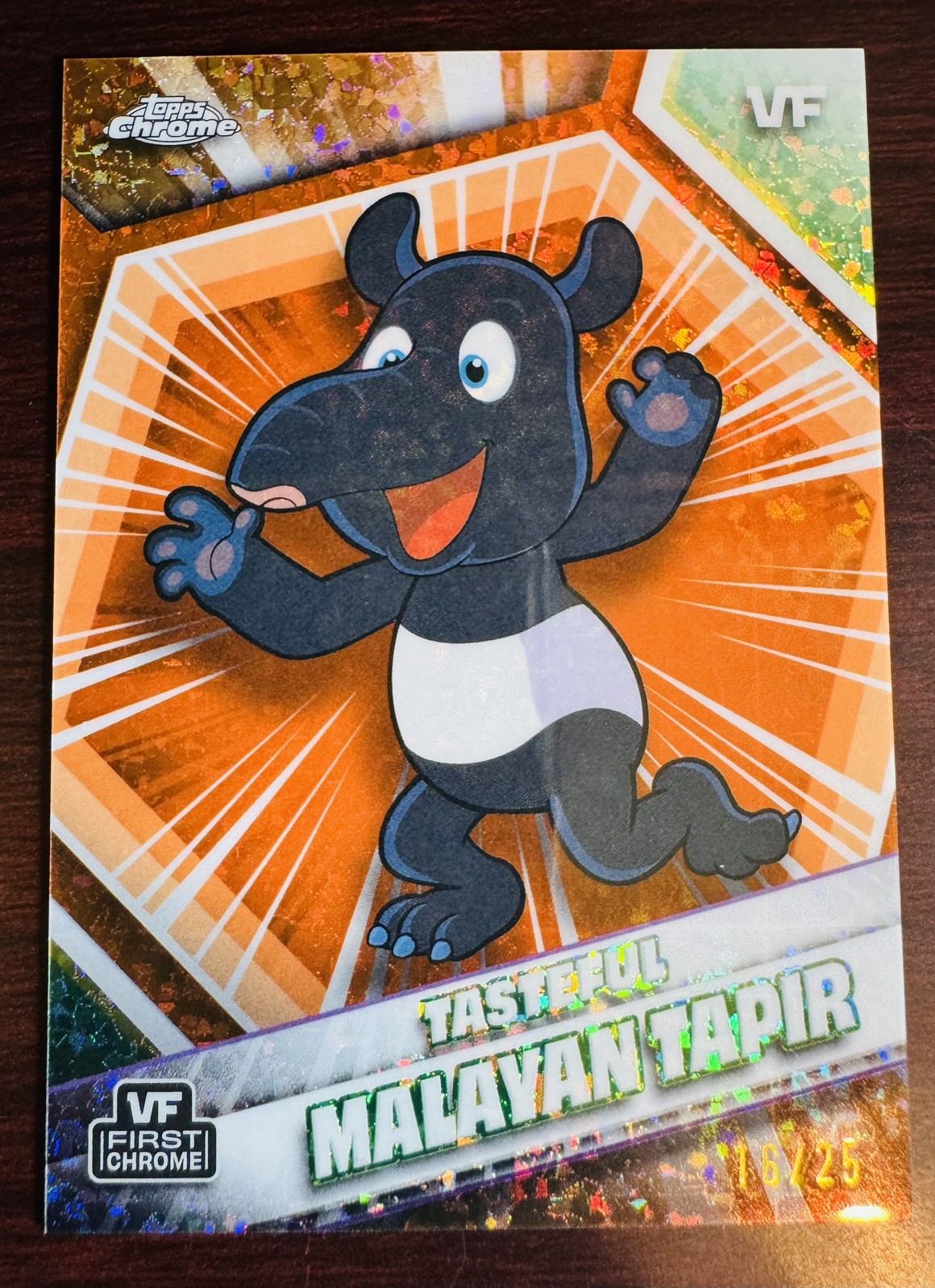 ‼️#16/25‼️TASTEFUL MALAYAN TAPIR 2026 VeeFriends Topps Chrome Orange /25