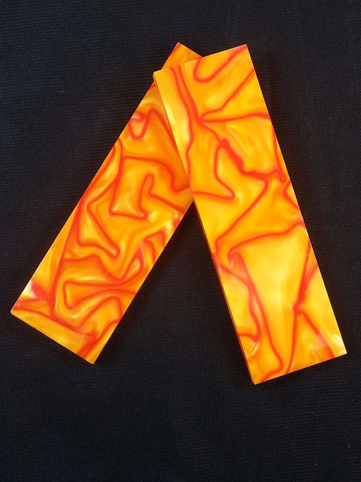 2 Pcs Of 1/4 Kirinite™ SUNSPOT Knife Handle Blanks Scales .250″ x 5″ x 1.5″