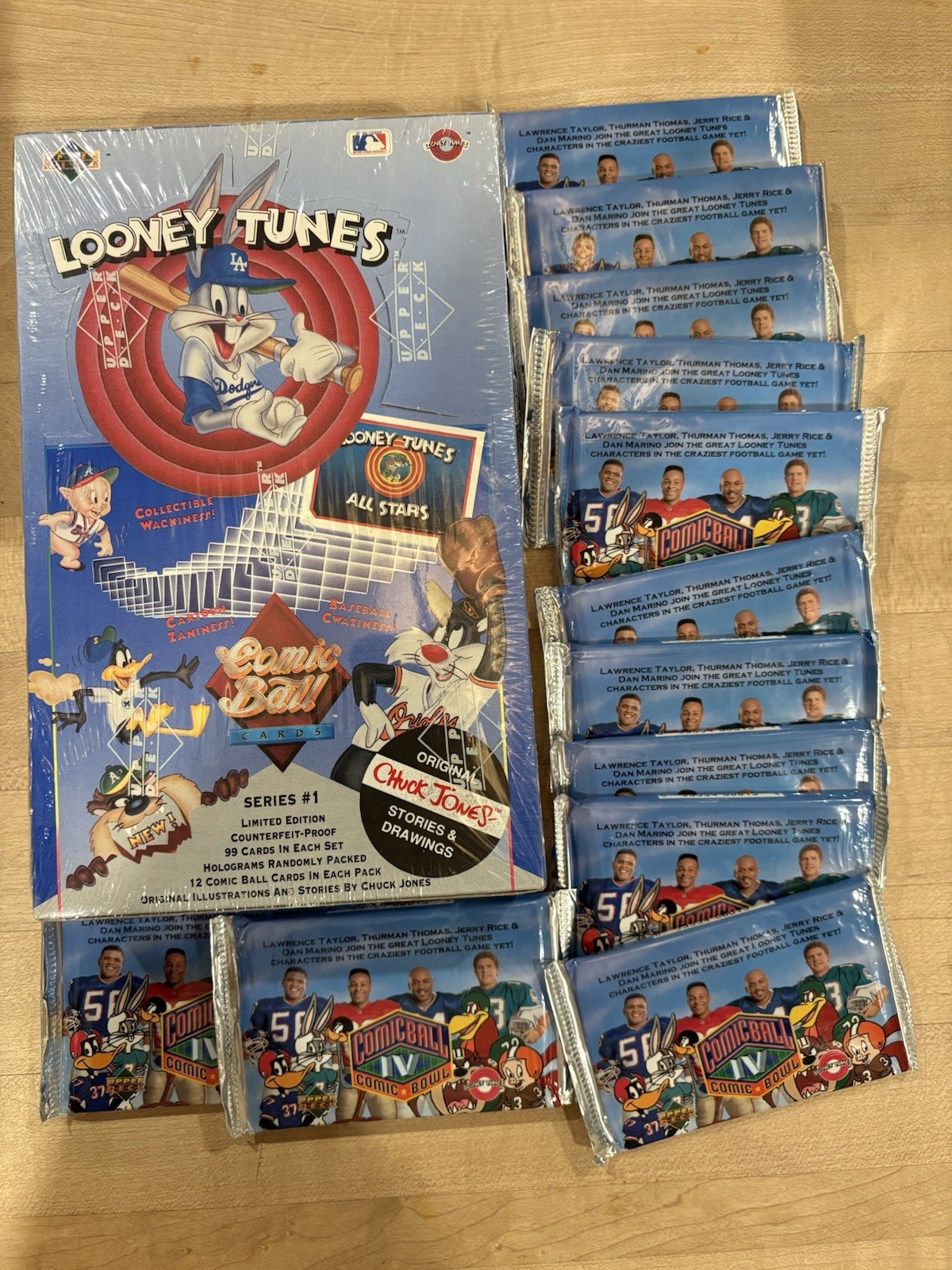1990 Upper Deck Looney Tunes Comic Ball Series 1 Sealed Box + 12 Series 4 Packs