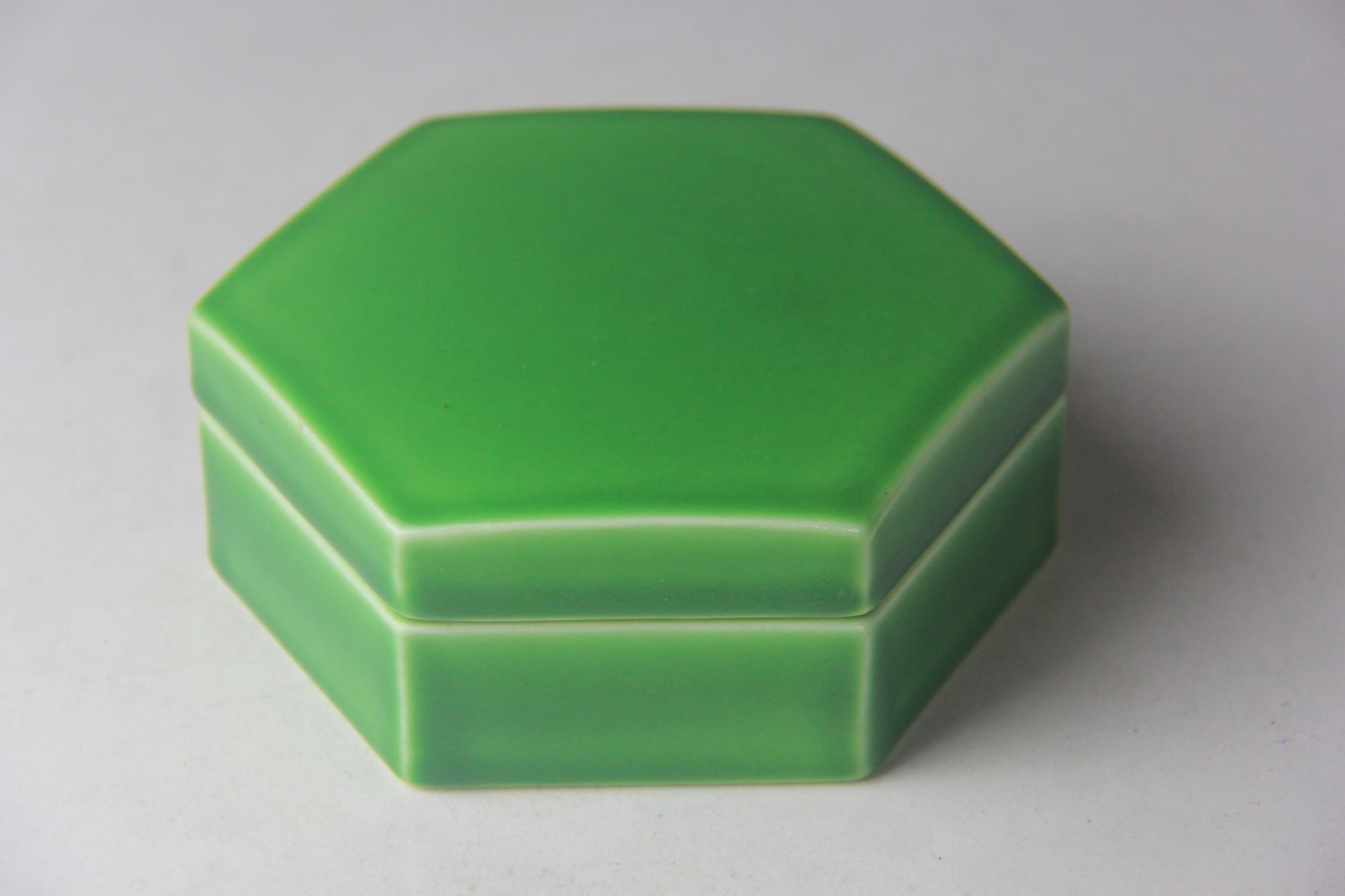 Rare 1924 Rookwood Art Pottery Green Hexagonal Lidded Box Shape #266OD