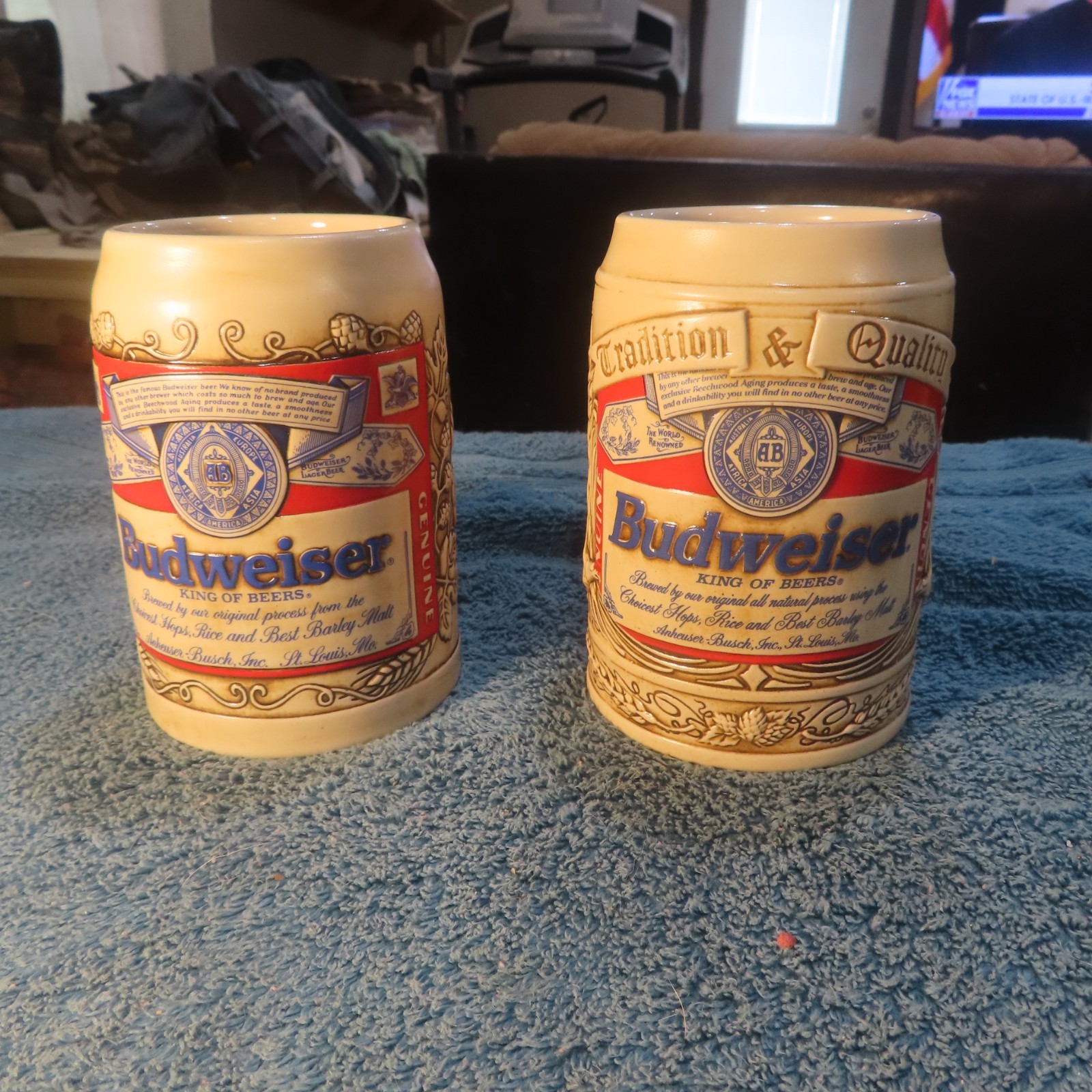 2-BUDWEISER LABEL STEIN–ANHEUSER BUSCH 1989 #CS101–1996 #CS282
