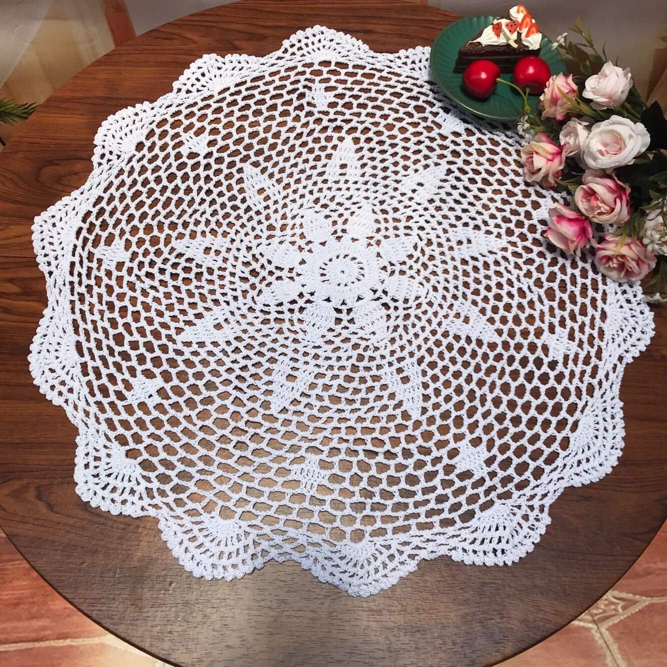 20″ White Vintage Hand Crochet Lace Doilies Round Table Cloth Mats Flower Doily