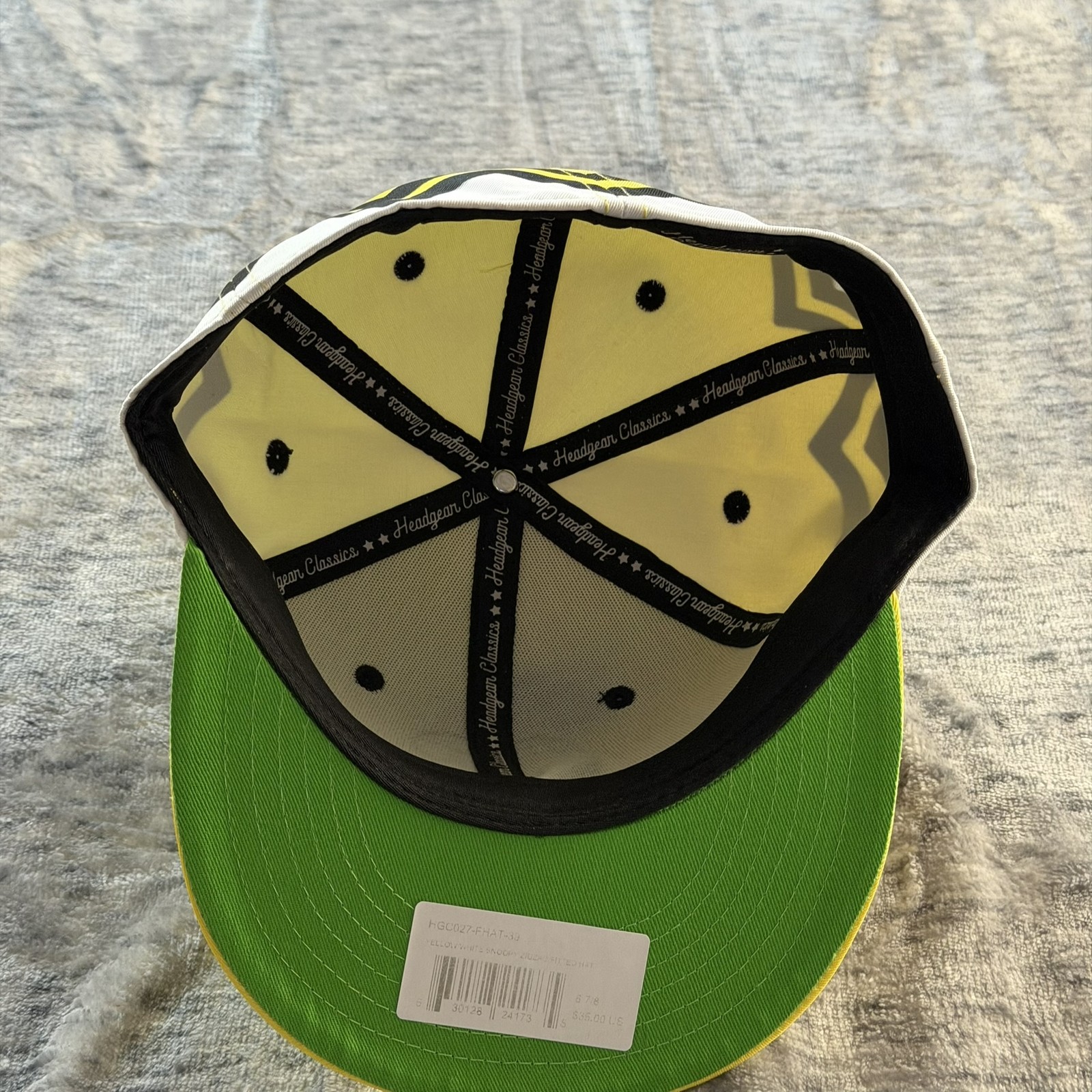 Headgear Classics Peanuts Snoopy Zigzag Fitted Hat Cap Size 6 7/8 Yellow White