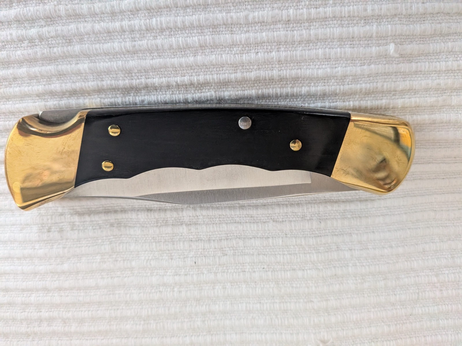 Buck 110 Lockback Knife – 420C Blade – Ebony Wood Handles – New with wear