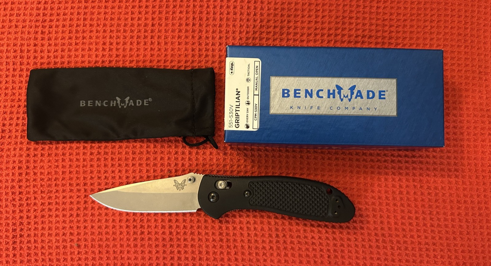 Benchmade 551 3.45 in Griptilian Axis S30V Folding Knife EXCELLENT CONDITION