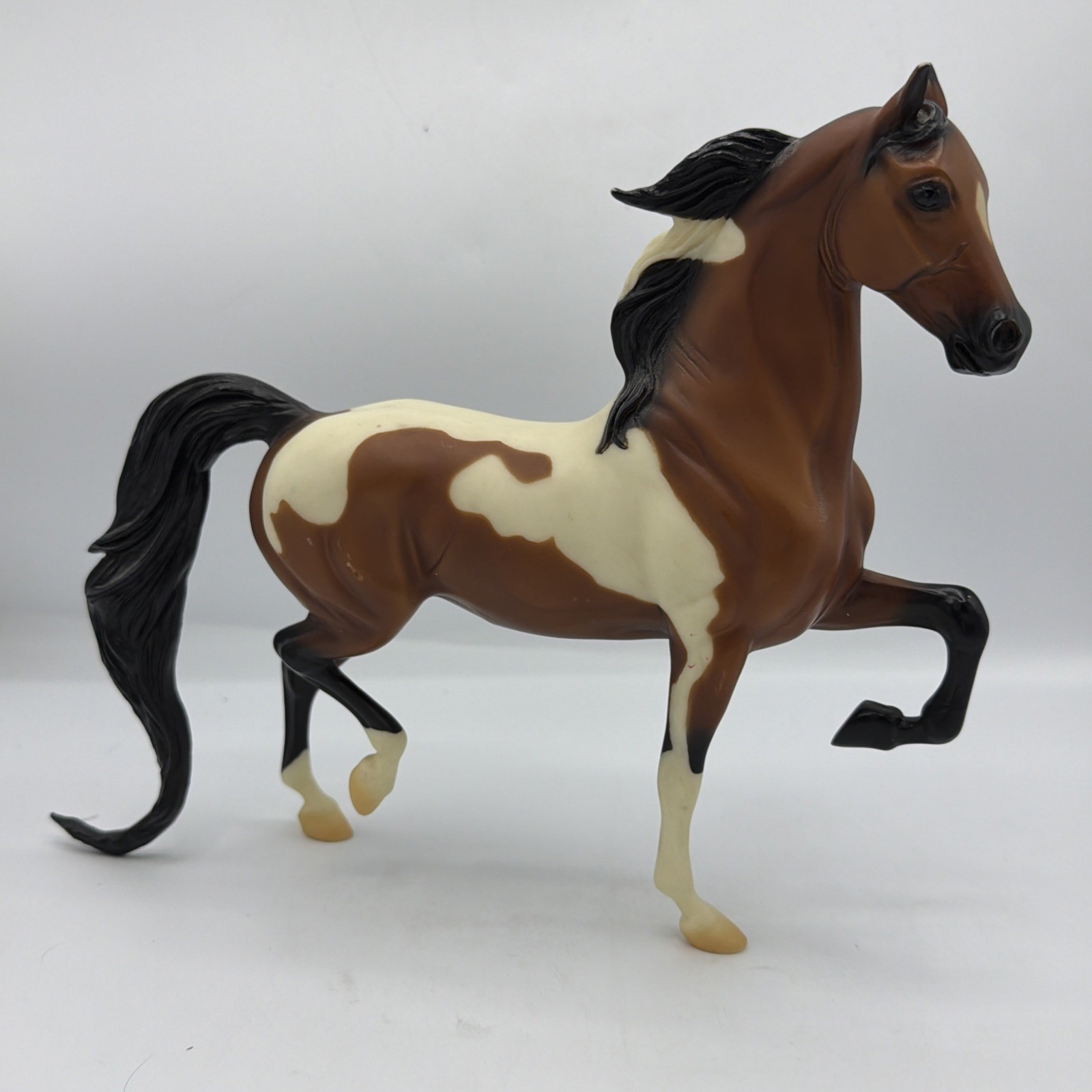 Breyer 479 National Show Horse aka Rejoice Bay Pinto Retired 1999-2004