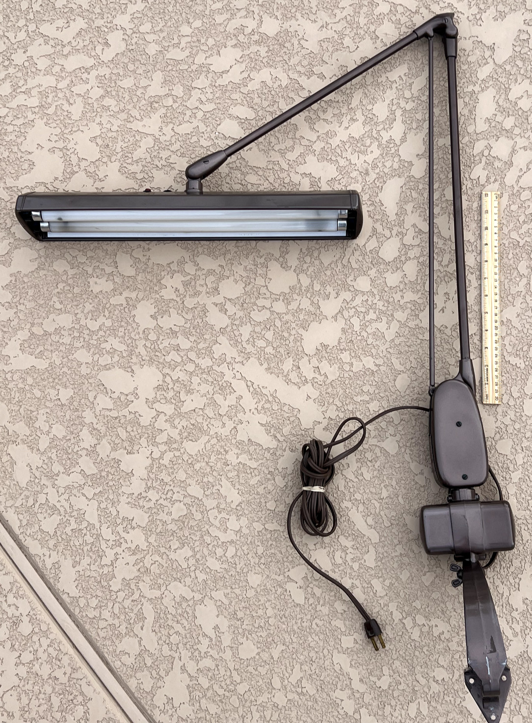 DAZOR FLOATING FIXTURE MODEL P-2434 DESK LIGHT USA MADE WALL MOUNT