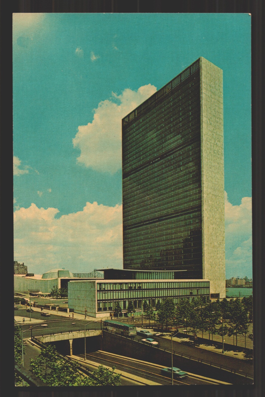 Unposted United Nations Headquarters East River Chrome Postcard Vtg
