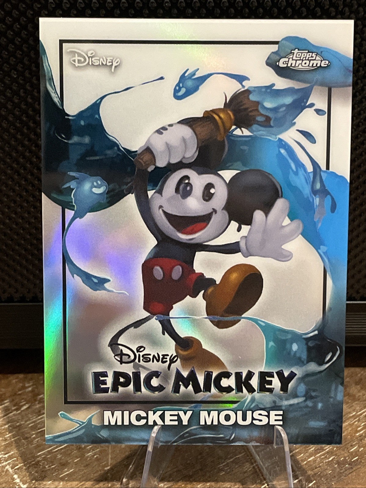 2026 Topps Disney Neon Epic Mickey Mouse Refractor EM-1 Topps Chrome Parallel