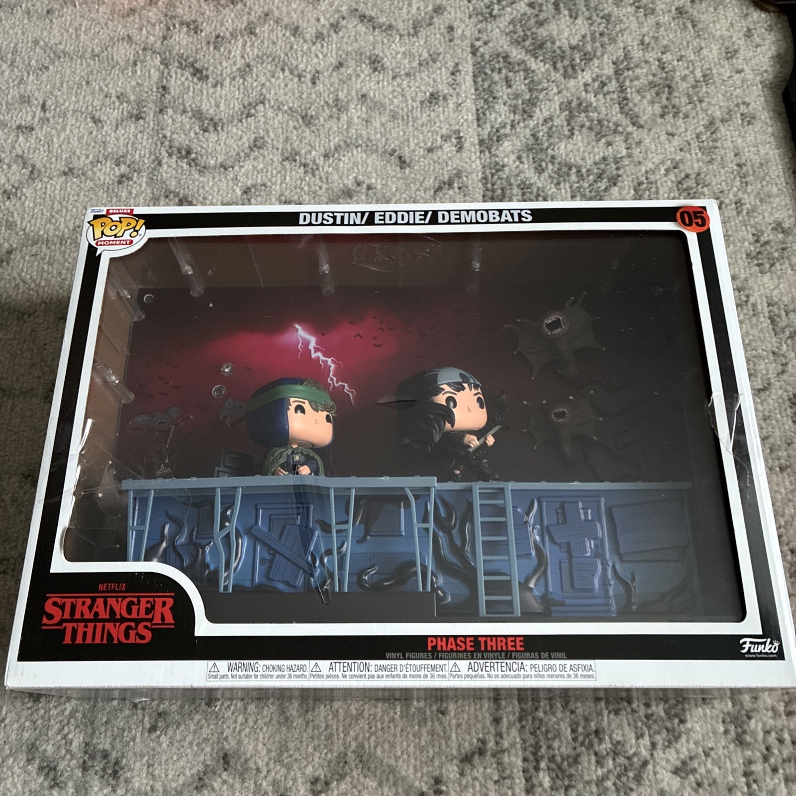 Funko Pop #05 DELUXE MOMENT Eddie Dustin Demobats Stranger Things Phase 3 READ