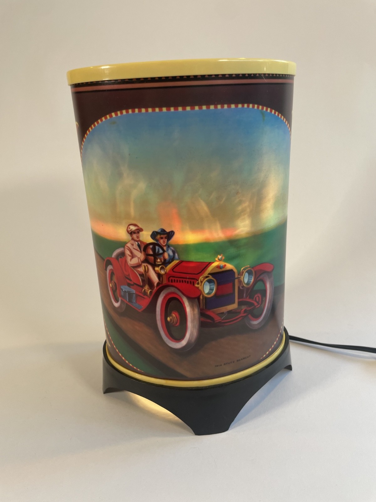Repo Oval Antique Cars Motion Lamp