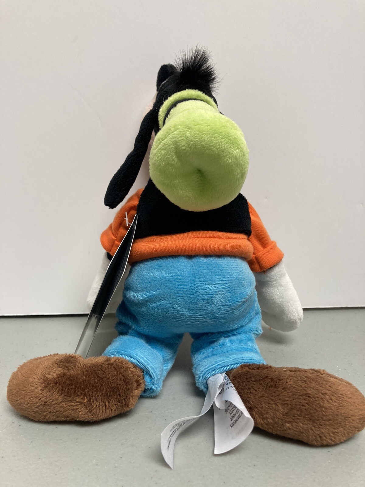 Disney Store – GOOFY – 10” Mini Bean Bag Plush – NEW with Original Tags