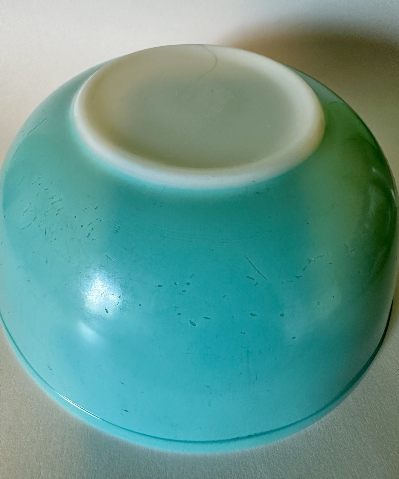 Vintage Pyrex Solid Turquoise 4-Quart Mixing Bowl (#404) – Arched Trade Mark