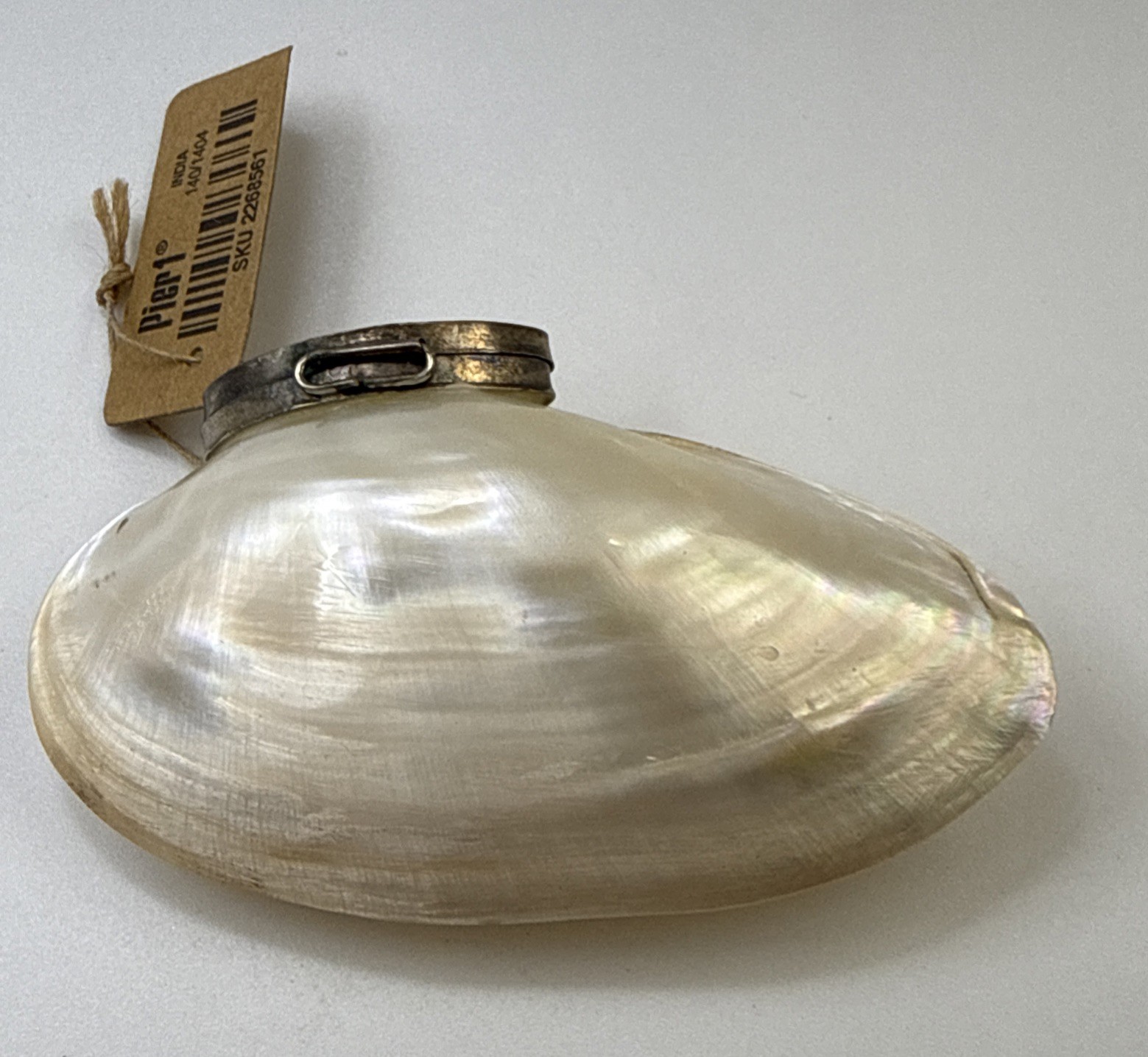 Vintage Pier 1 Mother of Pearl Clam Shell Trinket Box Brass Hinged Coastal 4″
