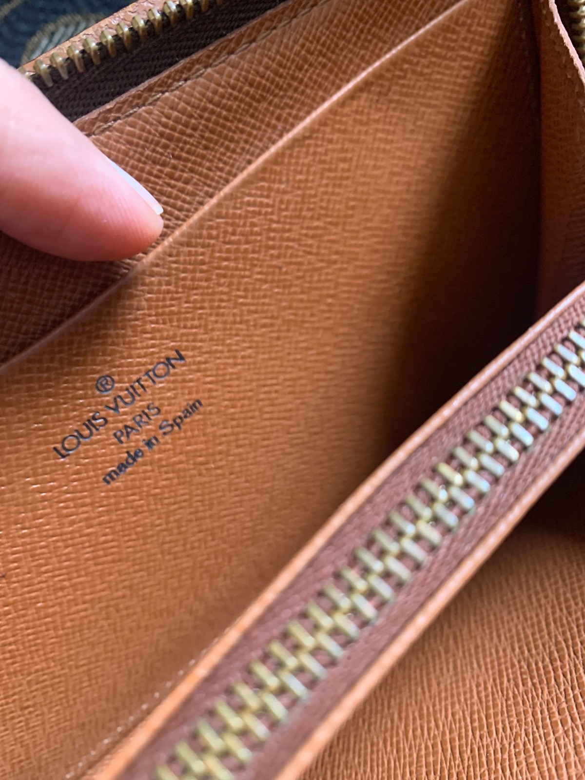 Authentic Louis Vuitton Monogram Porte Monnaie Zippy Long Wallet!