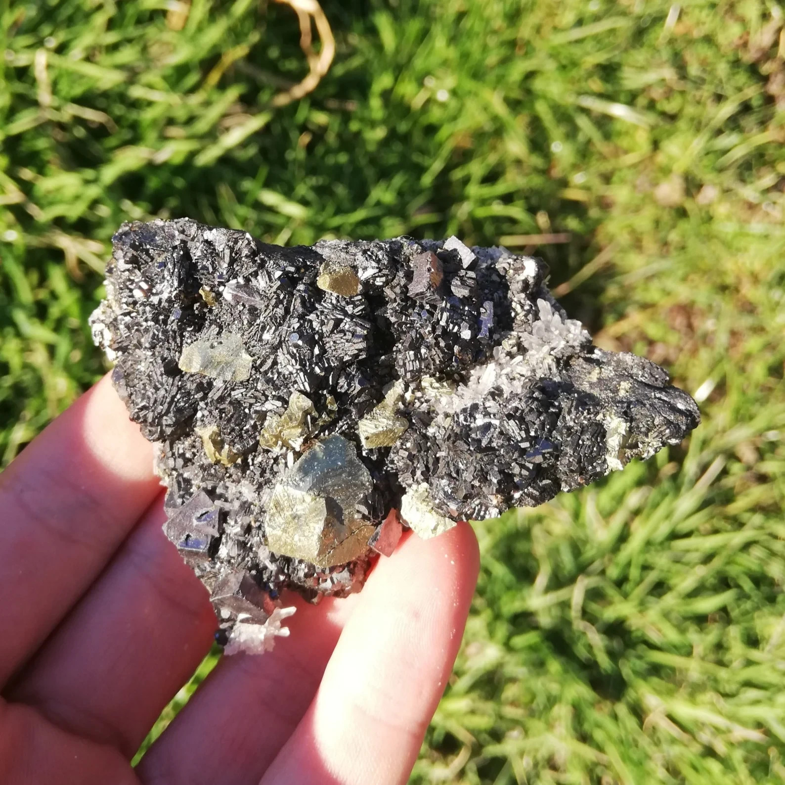 150g Amazing Pyrite on Sphalerite and Quartz from Madan , Bulgaria , Gold Pyrite
