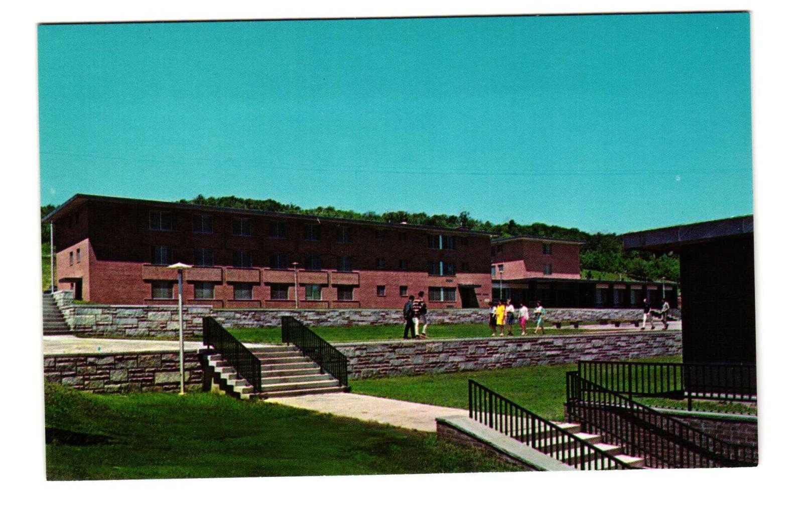 SUNY Agr & Tech College, Delhi NY VTG Postcard UNP Gerry Hall