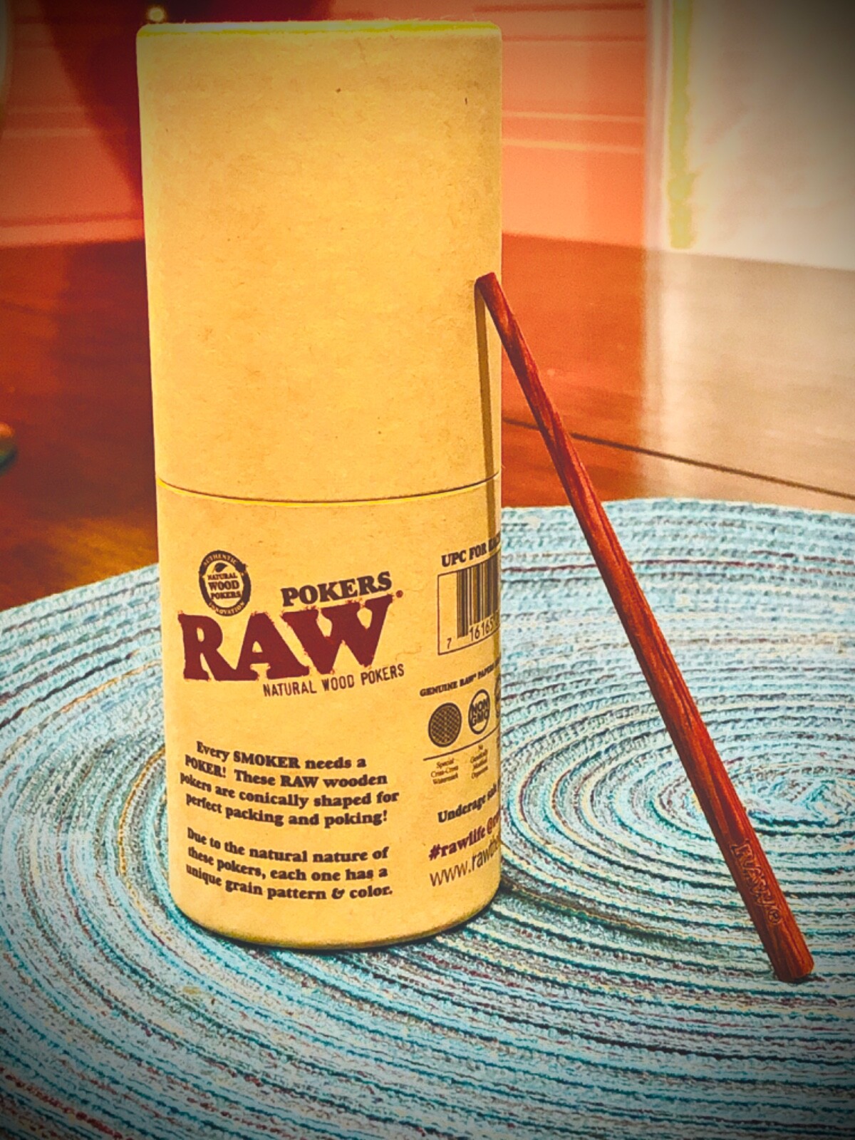 50 RAW Cones+RAW Poker Classic 1 1/4 Size Pre-Rolled Cones FAST SHIPPING! 🚚💨📦