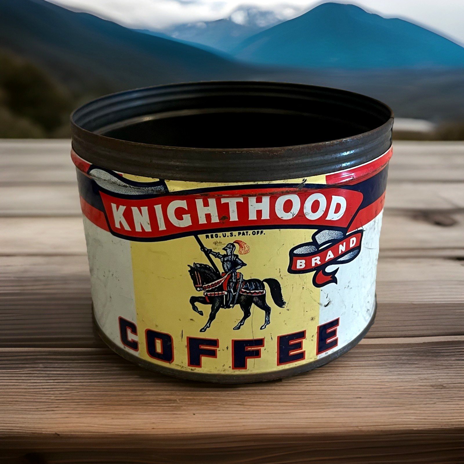 Vintage Knighthood Coffee 1 lb Key Wind Tin Reeves Pavin & Co. NO LID