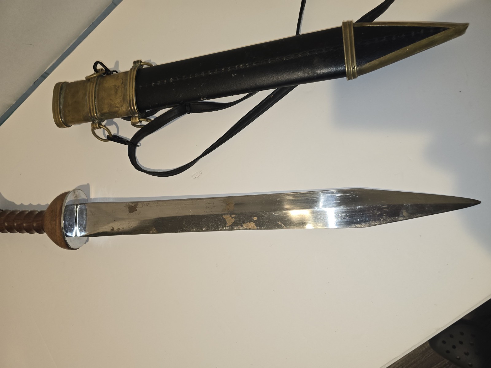 Replica Roman Gladius – Gladiator Sword 19.5″ Blade