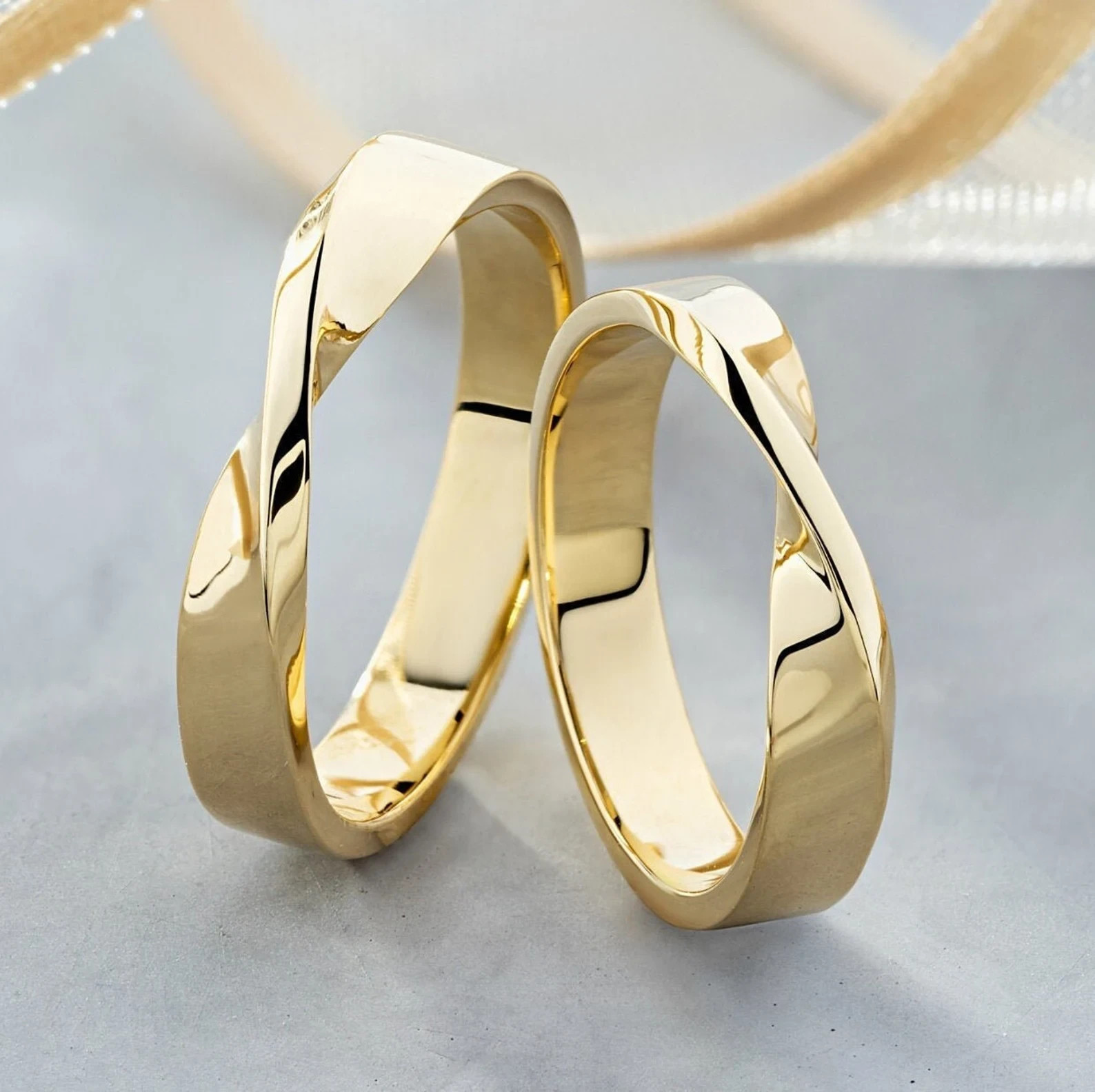 18K Yellow Gold Over His and Hers Matching Twisted Wedding Bands Couple Rings 2P