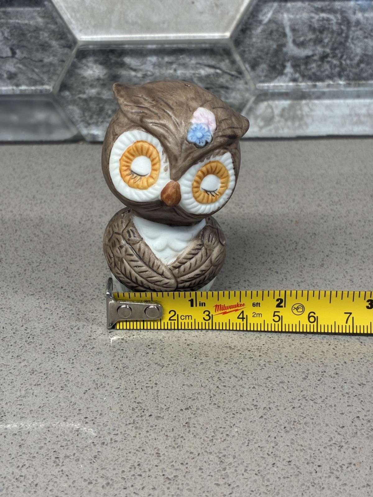 Vtg Big Eyed Anthropomorphic Ceramic Kitsch Owls Salt Pepper Shaker Set Korea